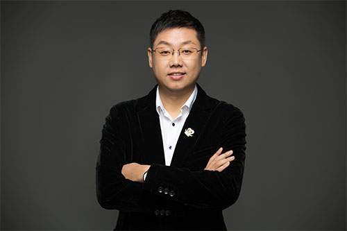 联合创始人：张震山